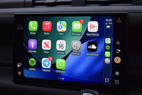 Land Rover Defender 110 3.0 D250 MHEV X-Dynamic HSE SUV 5dr Diesel Auto 4WD Euro 6 (s/s) (250 ps) - U635