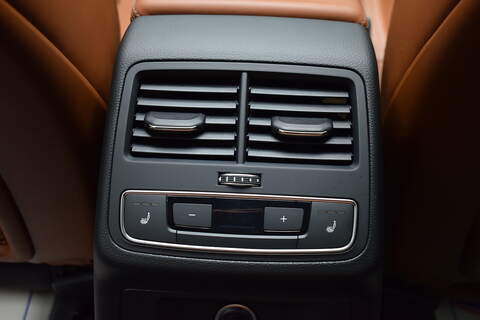 Audi A4 Allroad 3.0 TDI V6 50 Vorsprung Estate 5dr Diesel Tiptronic quattro Euro 6 (s/s) (286 ps) - U636