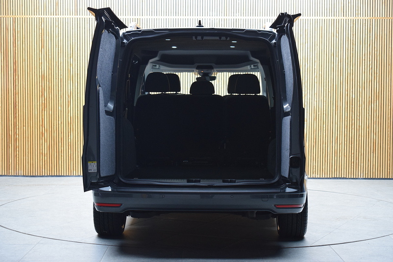 Volkswagen Caddy Maxi 2.0 TDI C20 Commerce Pro Panel Van 6dr Diesel DSG LWB Euro 6 (s/s) (122 ps) - U637