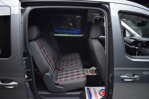 Volkswagen Caddy Maxi 2.0 TDI C20 Commerce Pro Panel Van 6dr Diesel DSG LWB Euro 6 (s/s) (122 ps) - U637