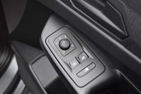 Volkswagen Caddy Maxi 2.0 TDI C20 Commerce Pro Panel Van 6dr Diesel DSG LWB Euro 6 (s/s) (122 ps) - U637