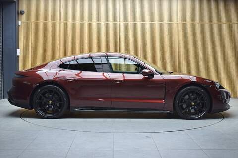 Porsche Taycan Performance Plus 93.4kWh GTS Saloon 4dr Electric Auto 4WD (11kW Charger) (598 ps) - U639