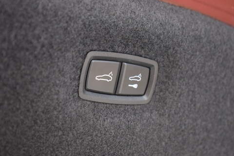 Porsche Taycan Performance Plus 93.4kWh GTS Saloon 4dr Electric Auto 4WD (11kW Charger) (598 ps) - U639