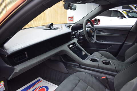 Porsche Taycan Performance Plus 93.4kWh GTS Saloon 4dr Electric Auto 4WD (11kW Charger) (598 ps) - U639