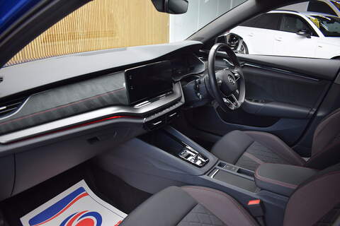 Skoda Octavia 2.0 TDI vRS Estate 5dr Diesel DSG 4WD Euro 6 (s/s) (200 ps) - U640