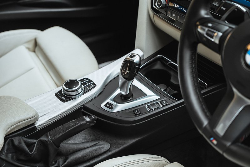 BMW 3 Series 2.0 330e 7.6kWh M Sport Saloon 4dr Petrol Plug-in Hybrid Auto Euro 6 (s/s) (252 ps) - U642