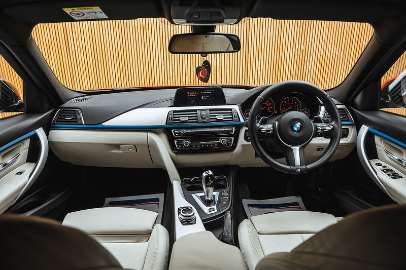 BMW 3 Series 2.0 330e 7.6kWh M Sport Saloon 4dr Petrol Plug-in Hybrid Auto Euro 6 (s/s) (252 ps) - U642