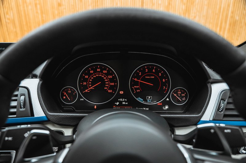 BMW 3 Series 2.0 330e 7.6kWh M Sport Saloon 4dr Petrol Plug-in Hybrid Auto Euro 6 (s/s) (252 ps) - U642