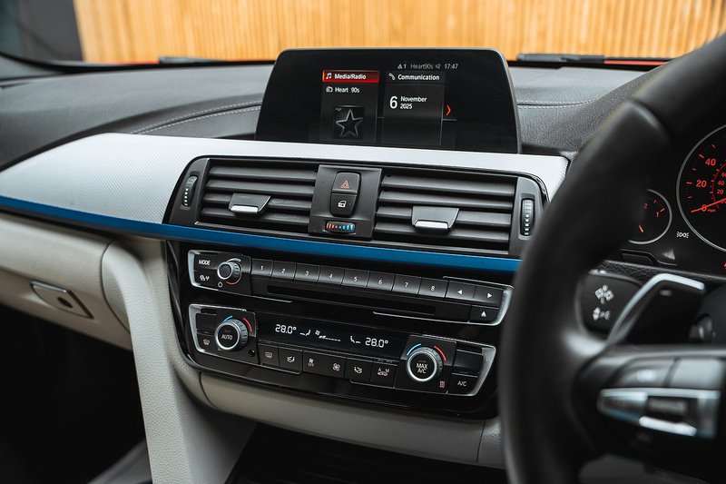 BMW 3 Series 2.0 330e 7.6kWh M Sport Saloon 4dr Petrol Plug-in Hybrid Auto Euro 6 (s/s) (252 ps) - U642