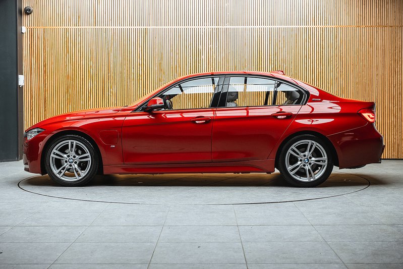 BMW 3 Series 2.0 330e 7.6kWh M Sport Saloon 4dr Petrol Plug-in Hybrid Auto Euro 6 (s/s) (252 ps) - U642