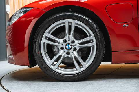 BMW 3 Series 2.0 330e 7.6kWh M Sport Saloon 4dr Petrol Plug-in Hybrid Auto Euro 6 (s/s) (252 ps) - U642