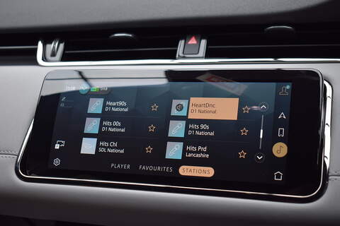 Land Rover Range Rover Evoque 2.0 P250 MHEV R-Dynamic SE SUV 5dr Petrol Auto 4WD Euro 6 (s/s) (249 ps) - U643