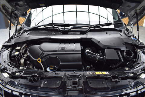 Land Rover Range Rover Evoque 2.0 P250 MHEV R-Dynamic SE SUV 5dr Petrol Auto 4WD Euro 6 (s/s) (249 ps) - U643