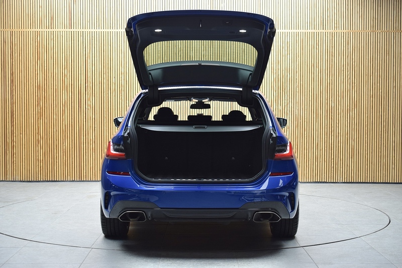 BMW 3 Series 3.0 M340i MHT Touring 5dr Petrol Hybrid Auto xDrive Euro 6 (s/s) (374 ps) - U647