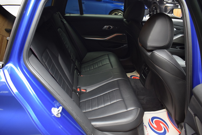 BMW 3 Series 3.0 M340i MHT Touring 5dr Petrol Hybrid Auto xDrive Euro 6 (s/s) (374 ps) - U647