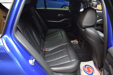 BMW 3 Series 3.0 M340i MHT Touring 5dr Petrol Hybrid Auto xDrive Euro 6 (s/s) (374 ps) - U647