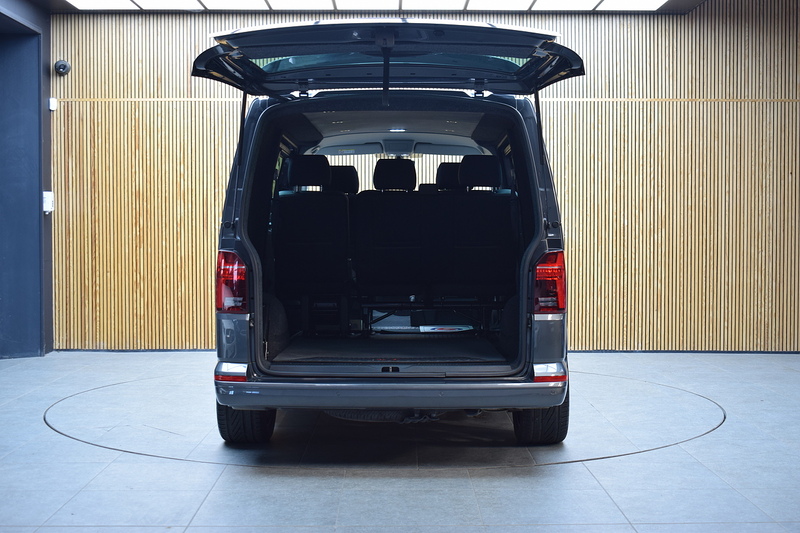 Volkswagen Transporter 2.0 BiTDI T30 Highline Kombi Double Cab 5dr Diesel DSG 4Motion SWB Euro 6 (s/s) (204 ps) - U648