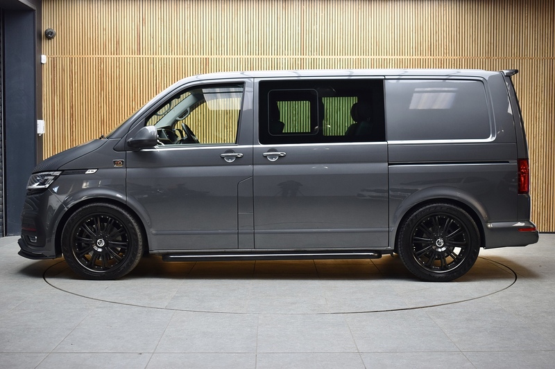 Volkswagen Transporter 2.0 BiTDI T30 Highline Kombi Double Cab 5dr Diesel DSG 4Motion SWB Euro 6 (s/s) (204 ps) - U648