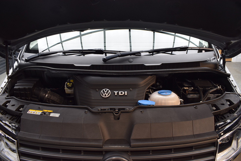 Volkswagen Transporter 2.0 BiTDI T30 Highline Kombi Double Cab 5dr Diesel DSG 4Motion SWB Euro 6 (s/s) (204 ps) - U648