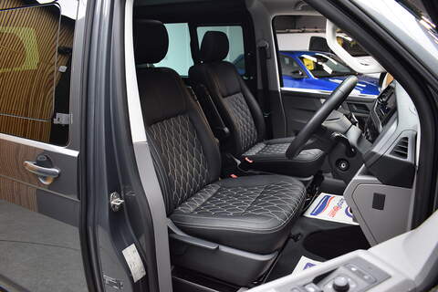 Volkswagen Transporter 2.0 BiTDI T30 Highline Kombi Double Cab 5dr Diesel DSG 4Motion SWB Euro 6 (s/s) (204 ps) - U648