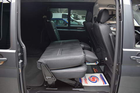 Volkswagen Transporter 2.0 BiTDI T30 Highline Kombi Double Cab 5dr Diesel DSG 4Motion SWB Euro 6 (s/s) (204 ps) - U648