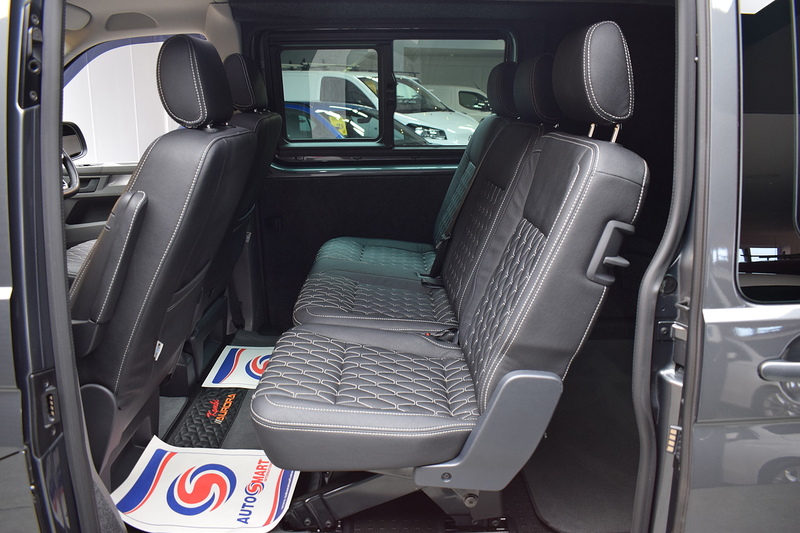 Volkswagen Transporter 2.0 BiTDI T30 Highline Kombi Double Cab 5dr Diesel DSG 4Motion SWB Euro 6 (s/s) (204 ps) - U648