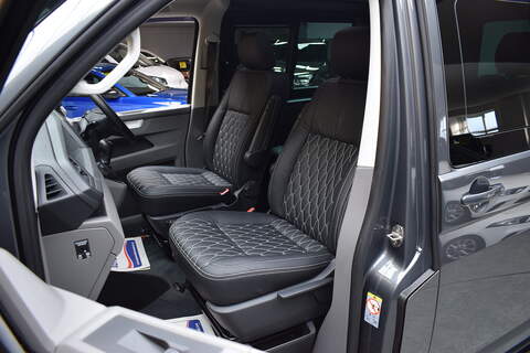 Volkswagen Transporter 2.0 BiTDI T30 Highline Kombi Double Cab 5dr Diesel DSG 4Motion SWB Euro 6 (s/s) (204 ps) - U648