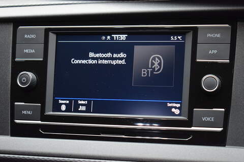 Volkswagen Transporter 2.0 BiTDI T30 Highline Kombi Double Cab 5dr Diesel DSG 4Motion SWB Euro 6 (s/s) (204 ps) - U648