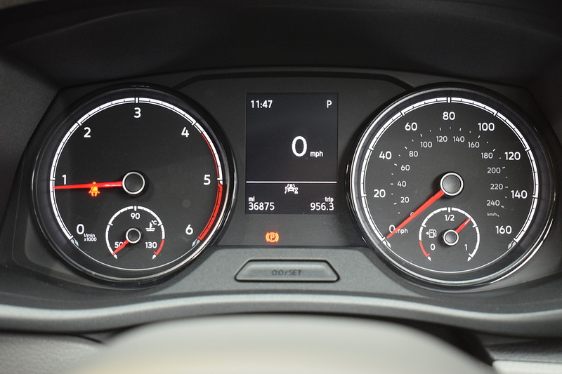 Volkswagen Transporter 2.0 BiTDI T30 Highline Kombi Double Cab 5dr Diesel DSG 4Motion SWB Euro 6 (s/s) (204 ps) - U648