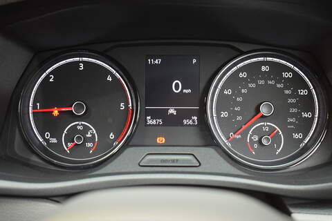 Volkswagen Transporter 2.0 BiTDI T30 Highline Kombi Double Cab 5dr Diesel DSG 4Motion SWB Euro 6 (s/s) (204 ps) - U648