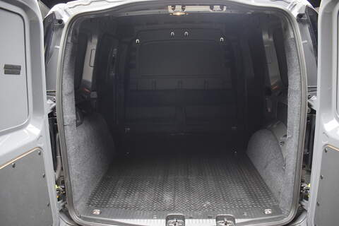 Volkswagen Caddy 2.0 TDI C20 Commerce Plus Euro 6 (S/A) - U652