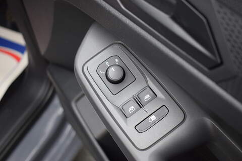 Volkswagen Caddy 2.0 TDI C20 Commerce Plus Euro 6 (S/A) - U652