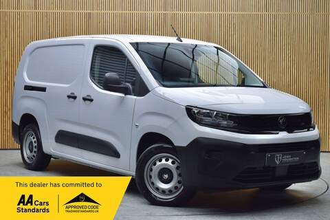 Vauxhall Combo 2.0D Icon Long Panel Van 6dr Diesel Manual LWB Euro 6 (140 ps)