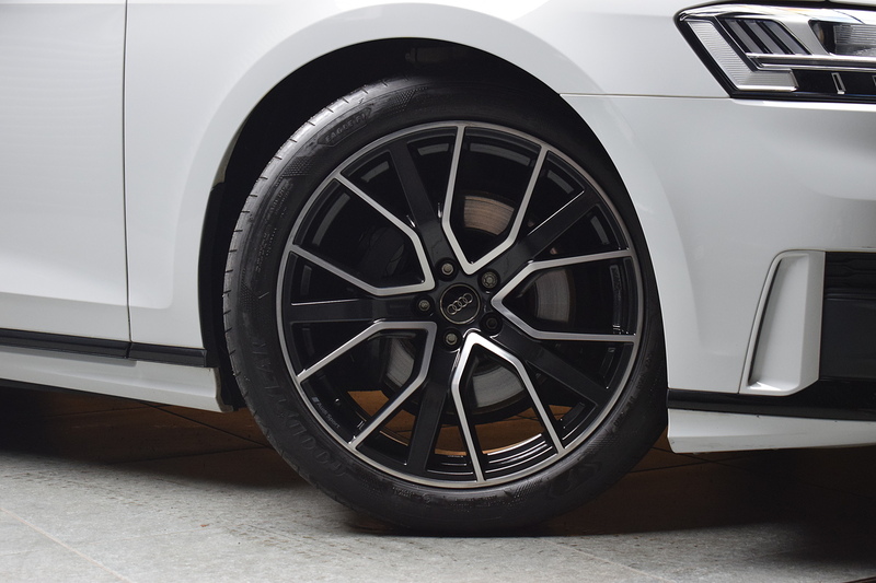 Audi A8 3.0 TDI V6 50 Black Edition Saloon 4dr Diesel Tiptronic quattro Euro 6 (s/s) (286 ps) - U658