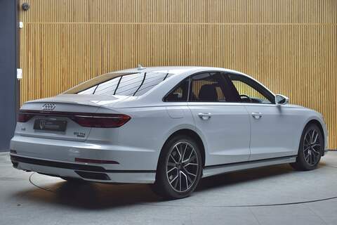 Audi A8 3.0 TDI V6 50 Black Edition Saloon 4dr Diesel Tiptronic quattro Euro 6 (s/s) (286 ps) - U658