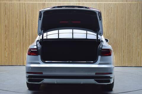 Audi A8 3.0 TDI V6 50 Black Edition Saloon 4dr Diesel Tiptronic quattro Euro 6 (s/s) (286 ps) - U658