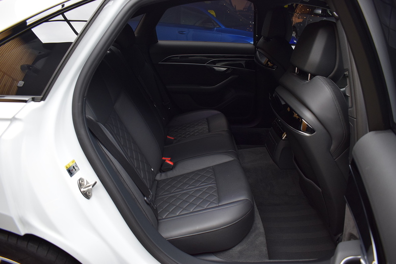 Audi A8 3.0 TDI V6 50 Black Edition Saloon 4dr Diesel Tiptronic quattro Euro 6 (s/s) (286 ps) - U658