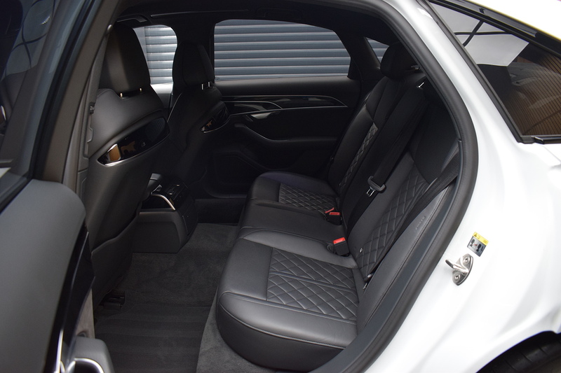 Audi A8 3.0 TDI V6 50 Black Edition Saloon 4dr Diesel Tiptronic quattro Euro 6 (s/s) (286 ps) - U658