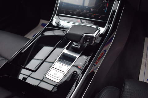 Audi A8 3.0 TDI V6 50 Black Edition Saloon 4dr Diesel Tiptronic quattro Euro 6 (s/s) (286 ps) - U658