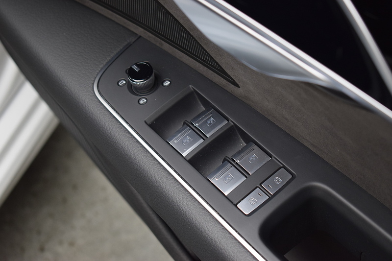 Audi A8 3.0 TDI V6 50 Black Edition Saloon 4dr Diesel Tiptronic quattro Euro 6 (s/s) (286 ps) - U658