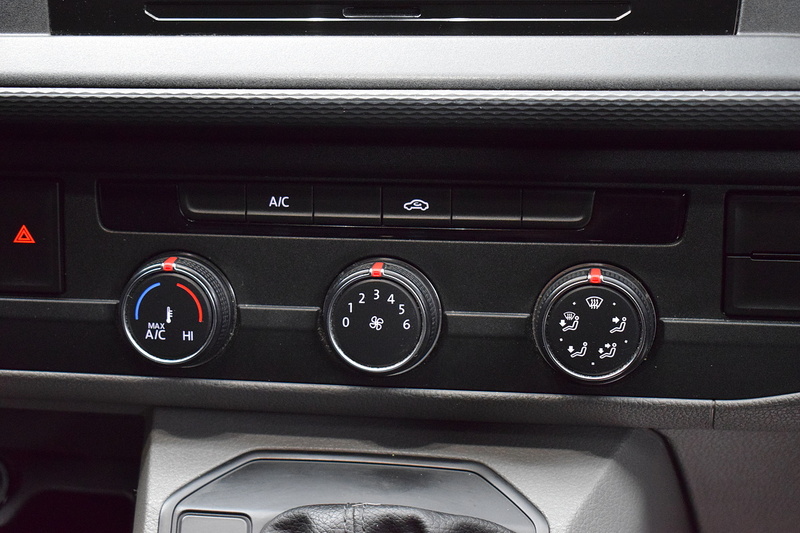 Volkswagen Transporter TDI T28 Highline - U659