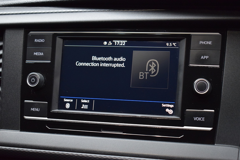 Volkswagen Transporter TDI T28 Highline - U659