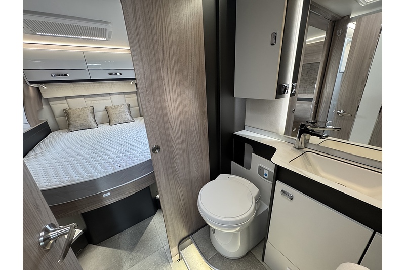 Swift Kon-Tiki 894 Ducato  Motorhome 0.0 Automatic Diesel - U660