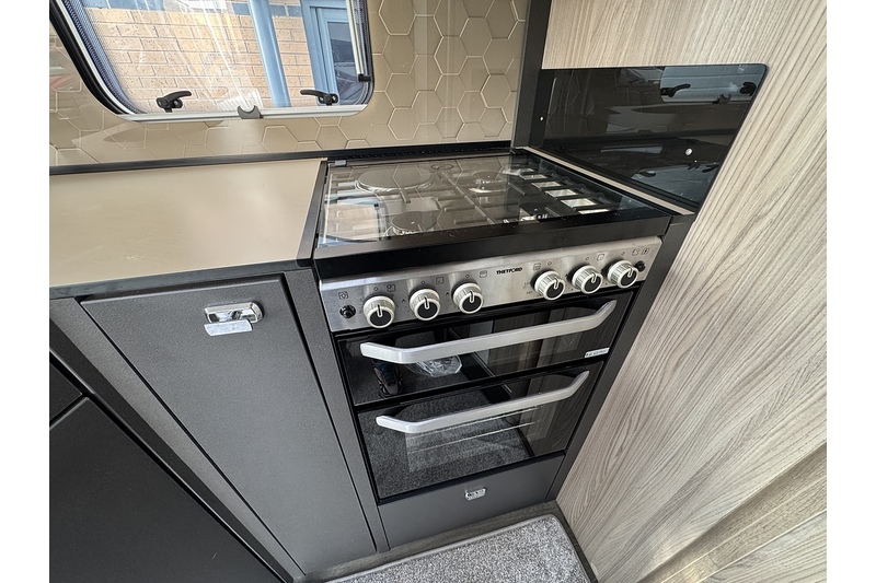 Swift Kon-Tiki 894 Ducato  Motorhome 0.0 Automatic Diesel - U660