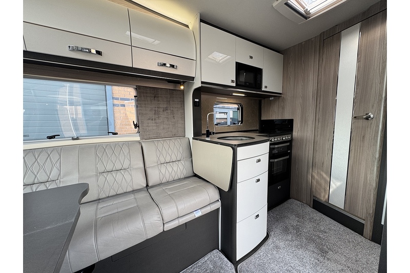 Swift Kon-Tiki 894 Ducato  Motorhome 0.0 Automatic Diesel - U660