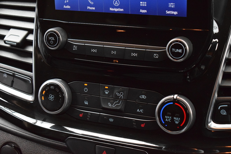 Ford Transit Custom 2.0 320 EcoBlue Limited Crew Van Double Cab 5dr Diesel Manual L1 H1 Euro 6 (s/s) (170 ps) - U663