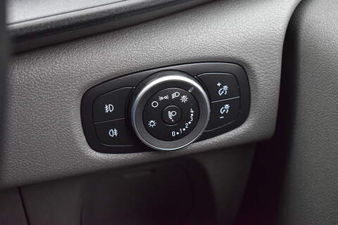 Ford Transit Custom 2.0 320 EcoBlue Limited Crew Van Double Cab 5dr Diesel Manual L1 H1 Euro 6 (s/s) (170 ps) - U663