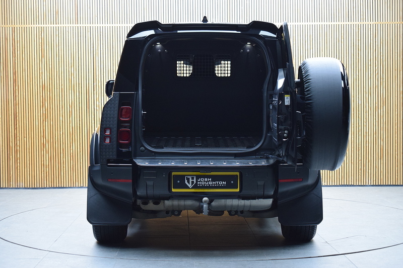 Land Rover Defender 90 3.0 D200 MHEV Hard Top SUV 3dr Diesel Auto 4WD SWB Euro 6 (s/s) (200 ps) - U664