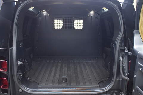 Land Rover Defender 90 3.0 D200 MHEV Hard Top SUV 3dr Diesel Auto 4WD SWB Euro 6 (s/s) (200 ps) - U664