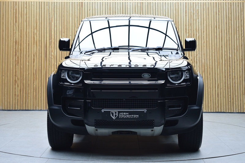Land Rover Defender 90 3.0 D200 MHEV Hard Top SUV 3dr Diesel Auto 4WD SWB Euro 6 (s/s) (200 ps) - U664